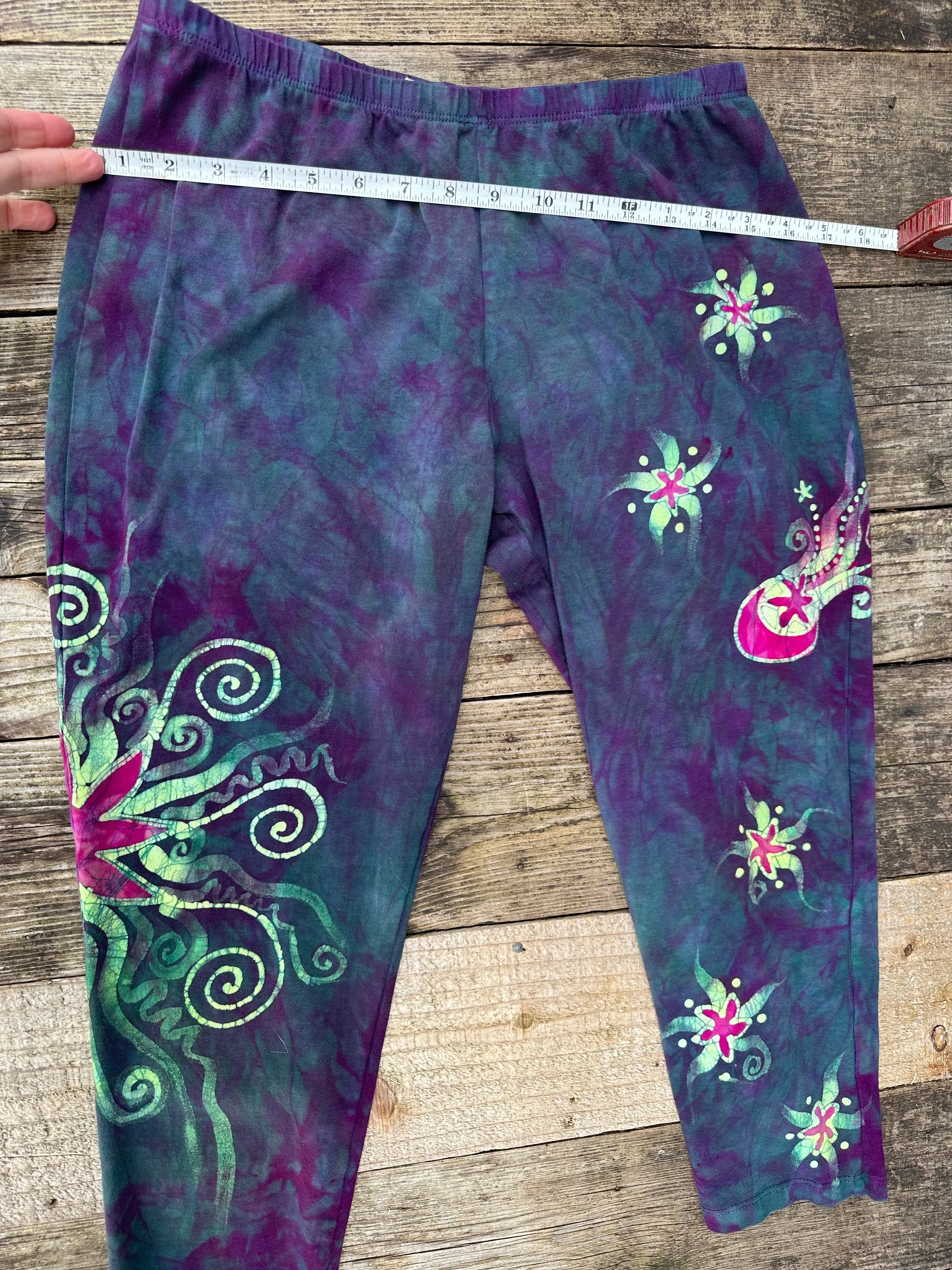 Teal Sunset Moon Sun Stars CAPRI Leggings - Size LARGE